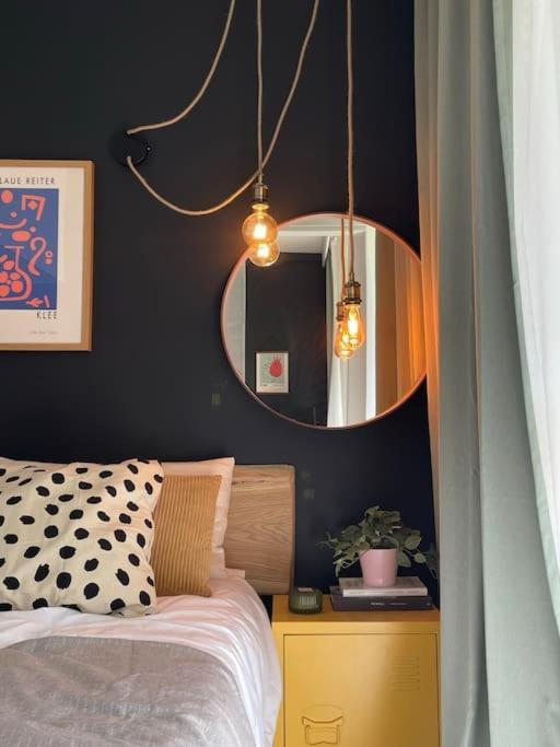Smart Art :) Z Bezplatnym Parkingiem Podziemnym Apartment Келце Екстериор снимка